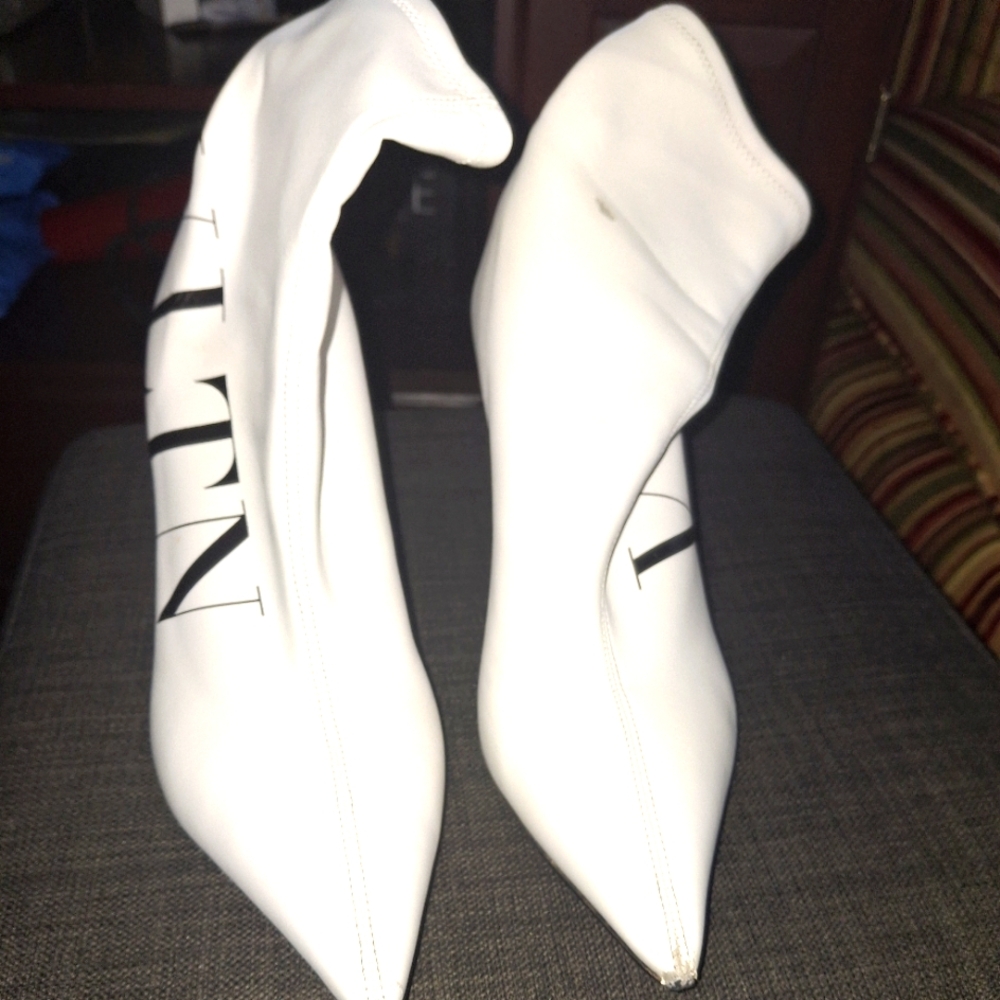 Valentino Garvani White Designer Stiletto Heels